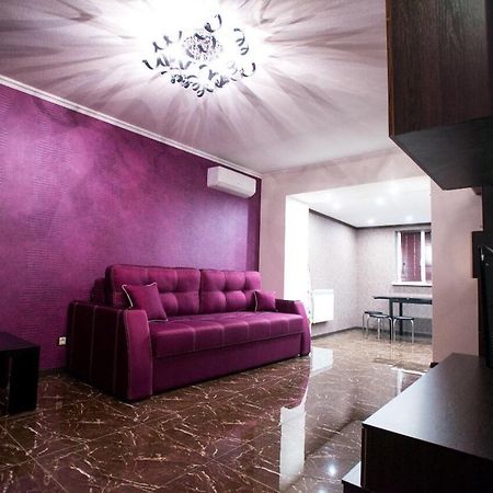 Luxury Apartment For Rest On Nauki Avenue Kharkiv Eksteriør billede